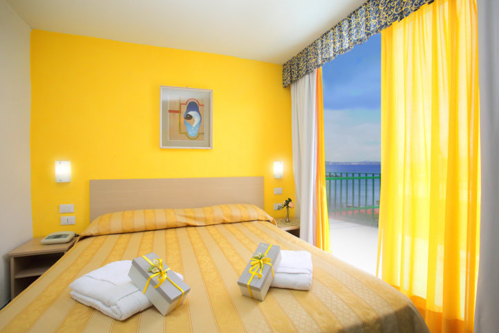 Immagine 1 della camera CAMERA STANDARD VISTA MARE LATERALE